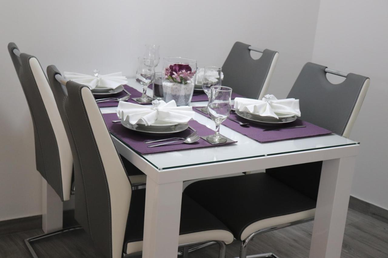 Apartments Bruno Спліт Екстер'єр фото